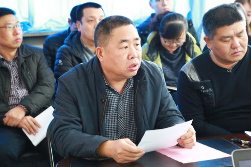 綜合辦公室主任梁東生宣讀考核匯報會的總體要求、注意事項及匯報順序