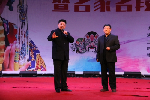 京劇社彭心怡、梁佳等演唱傳統(tǒng)京劇《打龍袍》選段