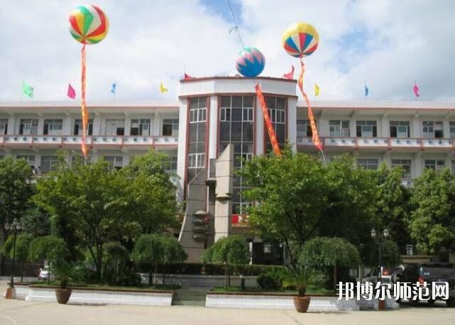 貴州畢節(jié)財貿(mào)幼兒師范學(xué)校2023年報名條件、招生對象