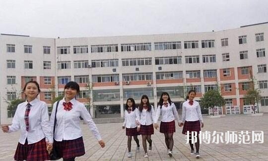 成都工程職業(yè)技術(shù)幼兒師范學校2018年報名條件、招生對象