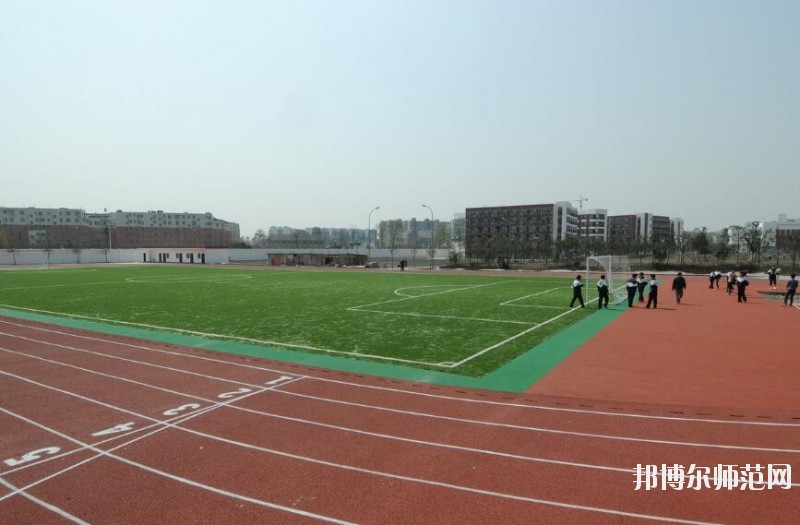 四川商務幼兒師范學校2019年報名條件、招生對象