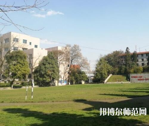 貴陽經(jīng)濟貿(mào)易中等幼師專業(yè)學校2023年報名條件、招生要求、招生對象 width=