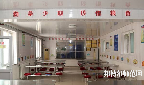 南充數(shù)控工程幼兒師范學(xué)校2020年報(bào)名條件、招生要求、招生對象 