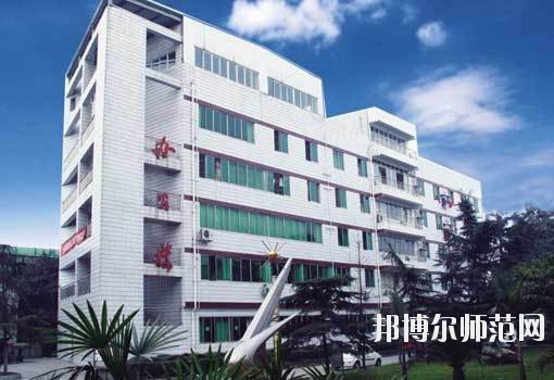 成都實驗商貿(mào)幼兒師范管理學校2020年報名條件、招生要求、招生對象