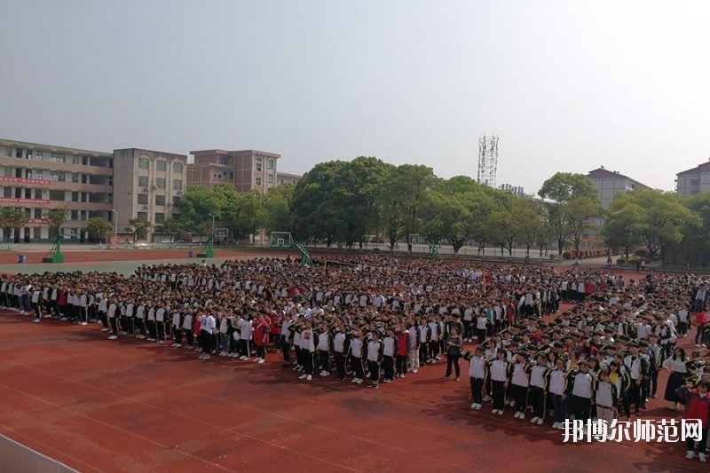 陜西工貿(mào)職業(yè)中等專業(yè)師范學校2020年報名條件、招生要求、招生對象