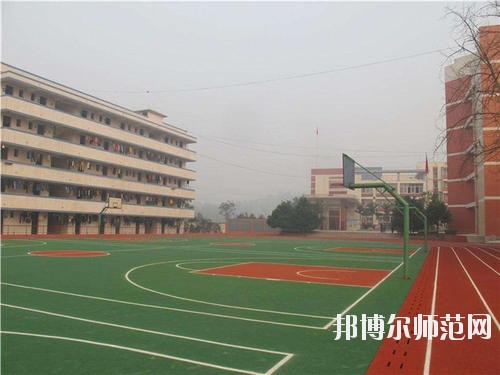 宜賓高場職業(yè)幼兒師范中學(xué)2020年報名條件、招生要求、招生對象