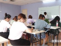 廣東2020年幼師學(xué)校中專升大?？际裁? /><b>廣東2020年幼師學(xué)校中專升大專考什么</b><span>2019-11-21 14:52</span><p>現(xiàn)在很多同學(xué)在初中讀完之后就放棄讀高中而去選擇一個(gè)中專的職業(yè)院校就讀幼師專業(yè)，這樣固然是節(jié)省時(shí)間，可以早點(diǎn)工作，但是年齡</p></a></li>
            <li><a href=