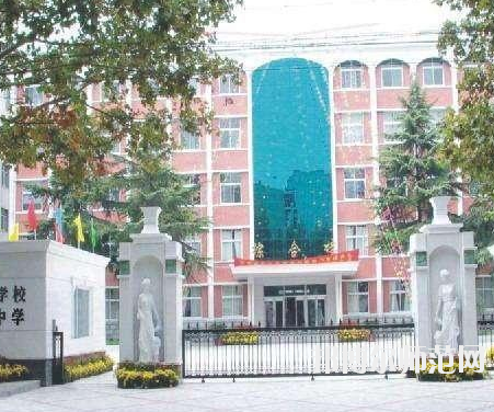 河南2020年幼師學(xué)校中專升大?？际裁? width=