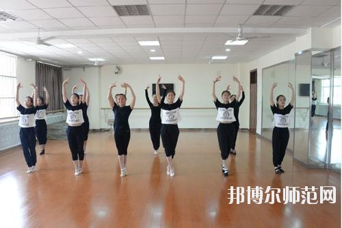 武漢2020年幼師學(xué)校是中專(zhuān)還是大專(zhuān)
