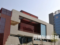 鄭州2020年幼師學(xué)校中專升大?？际裁? /><b>鄭州2020年幼師學(xué)校中專升大?？际裁?/b><span>2020-02-26 14:22</span><p>鄭州2020年幼師學(xué)校中專升大?？际裁矗讕煂I(yè)在近年來飛速發(fā)展，雖然人才緊缺，但由于家長對孩子的重視，社會(huì)對幼兒教師專業(yè)越</p></a></li>
            <li><a href=