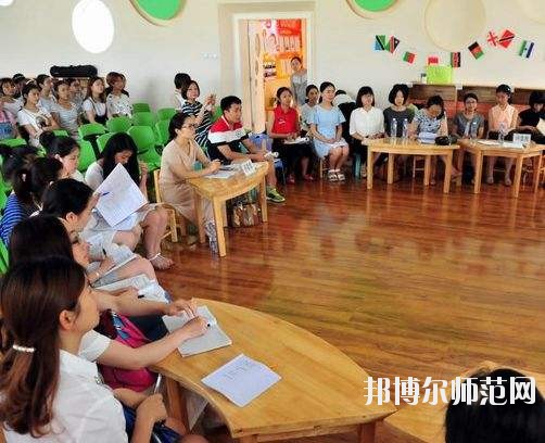 十堰2020年中專(zhuān)幼師學(xué)?？梢钥即髮?zhuān)嗎