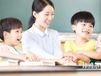 金昌2020年幼師學(xué)校中專升大?？际裁? /><b>金昌2020年幼師學(xué)校中專升大專考什么</b><span>2020-04-20 14:47</span><p>幼師學(xué)校中專升大?？际裁?在現(xiàn)在這個(gè)看學(xué)歷的社會(huì)，學(xué)歷文憑當(dāng)然是越高越好，很多現(xiàn)在讀中專的學(xué)生都會(huì)考慮參加單招考試或者是</p></a></li>
            <li><a href=