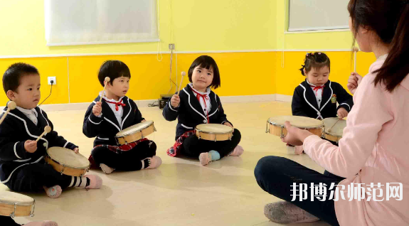 白銀2020年哪些大專(zhuān)學(xué)校幼師學(xué)校好