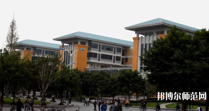 重慶微電子工業(yè)幼師學(xué)校怎么樣、好不好
