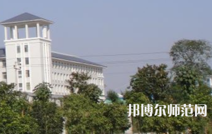 信陽職業(yè)技術師范學院2023年有哪些專業(yè)