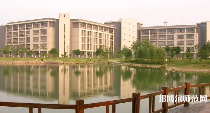 安徽大學(xué)師范學(xué)院磬苑校區(qū)2023年報(bào)名條件、招生要求、招生對(duì)象
