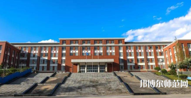 云南大學滇池師范學院楊林校區(qū)2023年報名條件、招生要求、招生對象