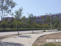 烏魯木齊職業(yè)師范大學(xué)2023年報(bào)名條件、招生要求、招生對(duì)象