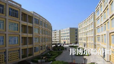 2023年貴州省畢節(jié)財(cái)貿(mào)幼兒師范學(xué)校報(bào)名條件、招生對(duì)象