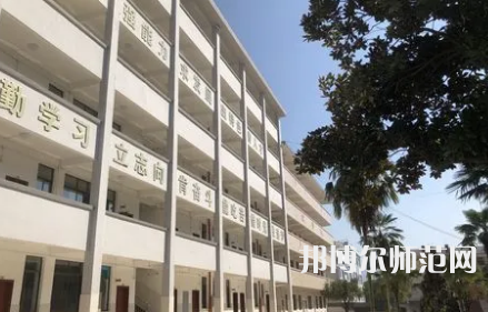 2023年桂林興安師范學(xué)校報(bào)名條件、招生對(duì)象