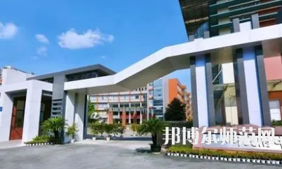 2023年四川師范大學(xué)附屬中學(xué)報(bào)名條件、招生對(duì)象