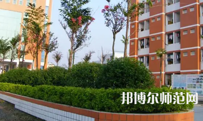 2023年瀘州電子機械幼師學(xué)校報名條件、招生對象
