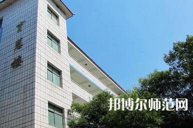 2023年益陽(yáng)師范學(xué)校報(bào)名條件、招生對(duì)象
