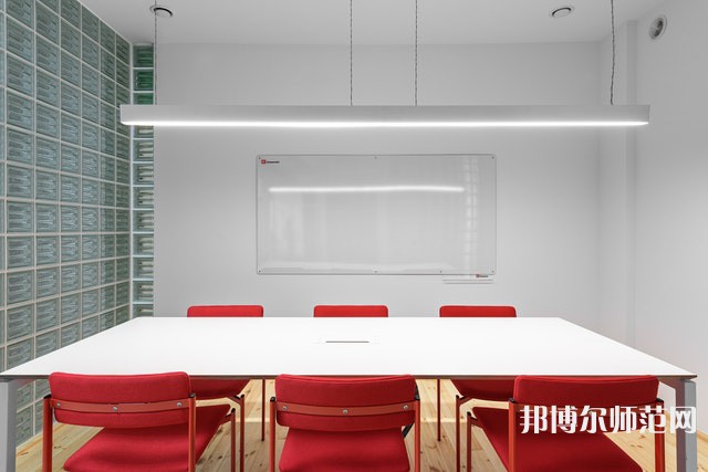 阿克蘇職業(yè)技術(shù)師范學(xué)院介紹、地址