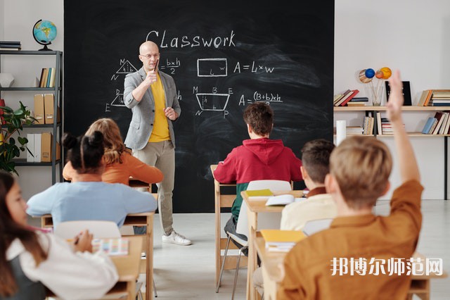 云南經(jīng)貿外事職業(yè)師范學院介紹、地址