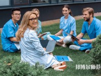 保定華中高級(jí)技工幼師學(xué)校介紹、地址